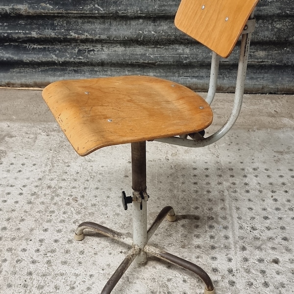 Vintage-Studiohocker, industrieller Werkstatthocker, Zeichenhocker