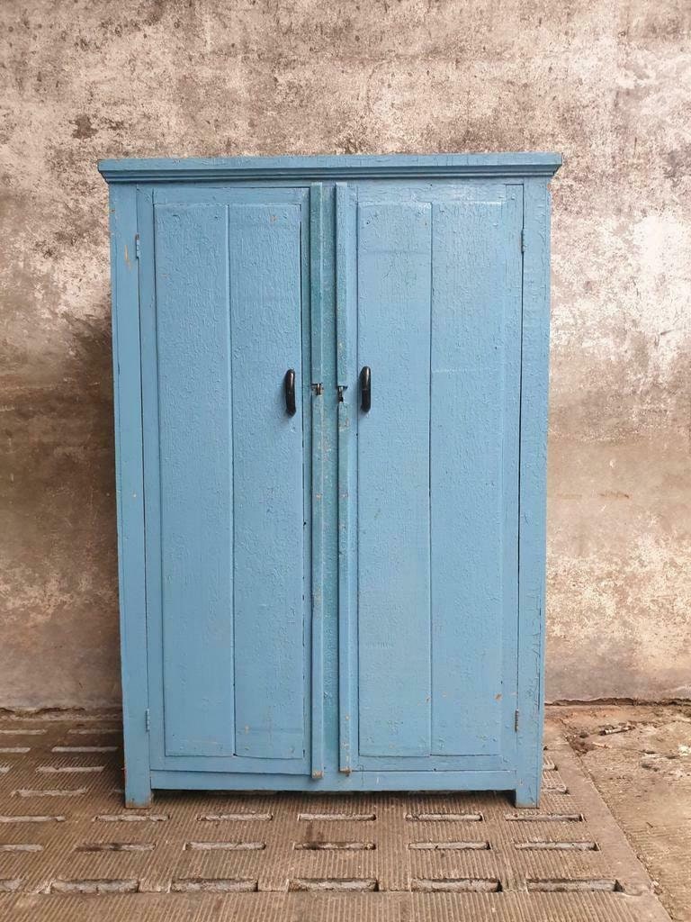 Alter hölzerner Schrank Schließfach hellblau | Etsy