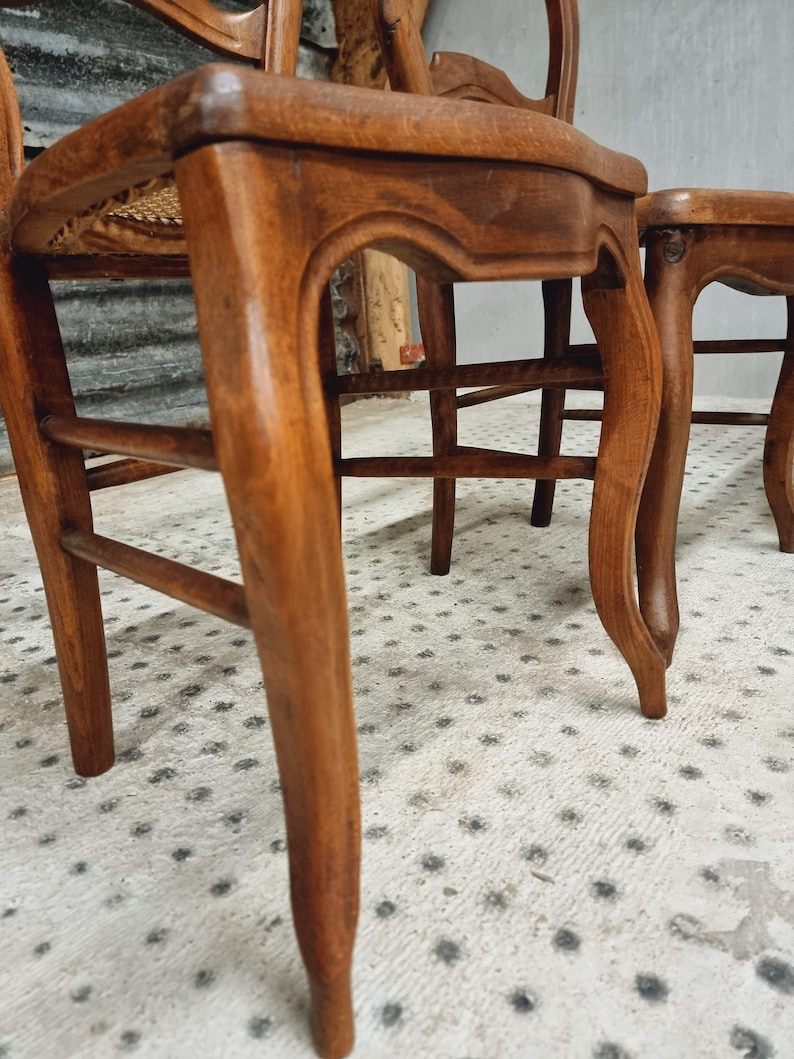 Set of antique chairs dining chairs walnut wood with webbing no. 4 image 9