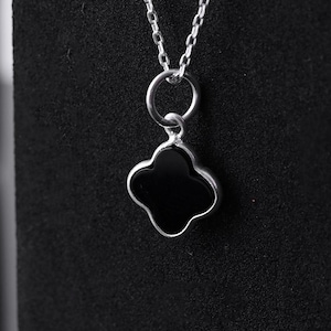 Sterling Silber Klee Anhänger, schwarzer Onyx Anhänger, schwarzer Klee Schmuck, schwarzer Stein Anhänger, Naturstein Anhänger, Geschenke für sie, Anhänger