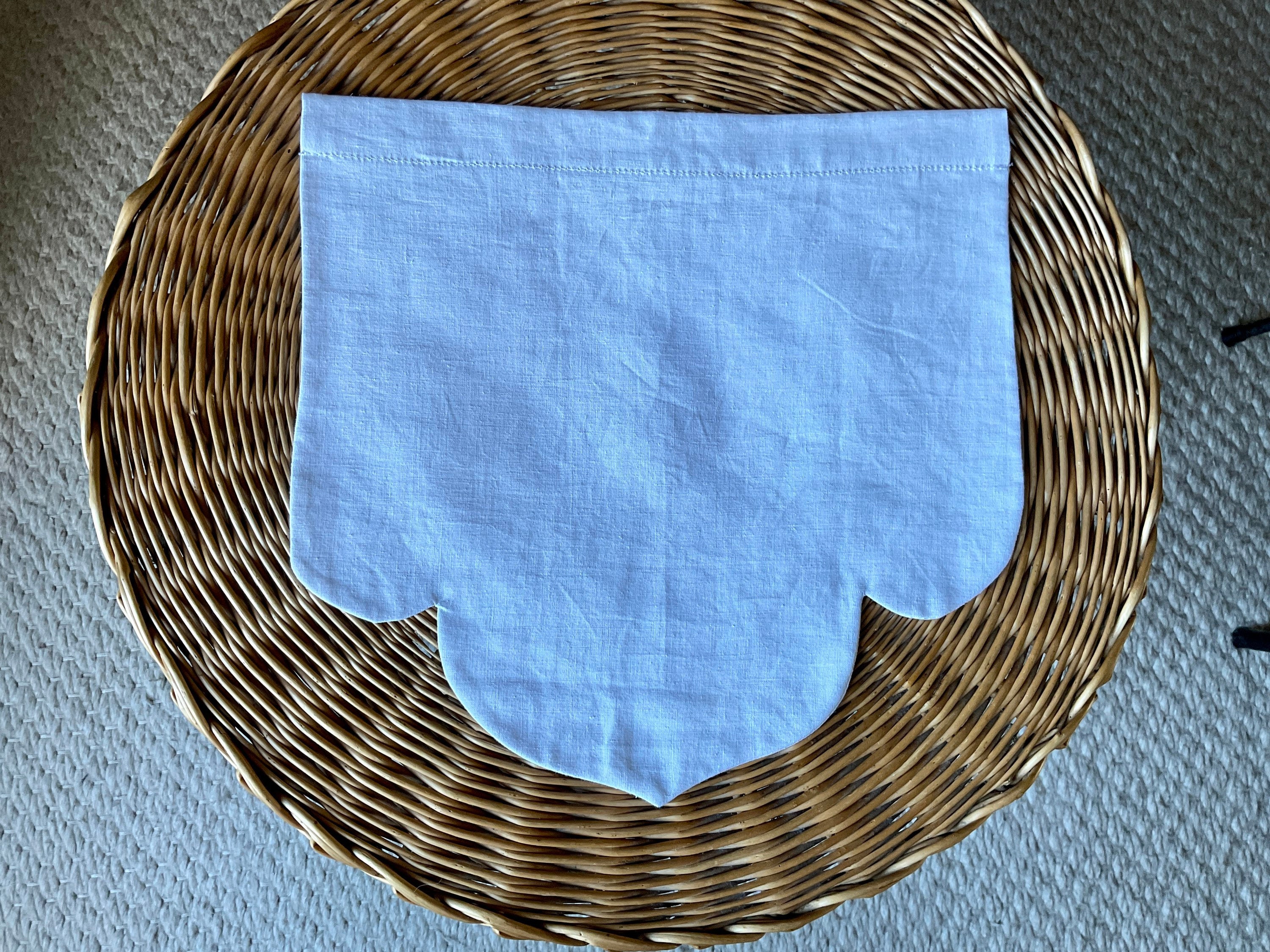 Petit Rideau en Lin Blanc Ancien