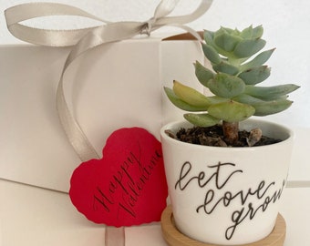 Handwritten romantic heart-shaped gift paper tags.