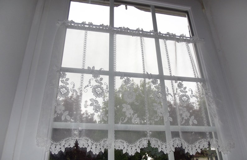 white curtains pair of curtains France antique curtains roses vintage curtains Lace Curtains romantic home decor Lace Curtains