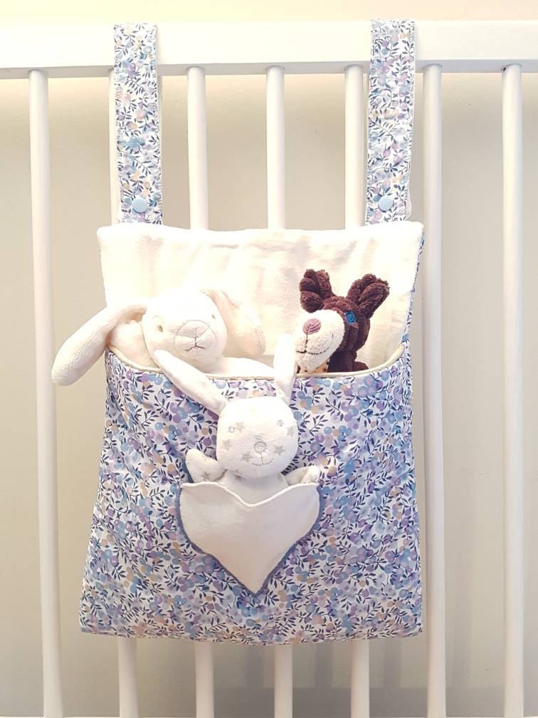 Range Doudou, Range Pyjama en Liberty Wiltshire Bleu Réversible avec Poche Forme de Cœur Pour Ranger