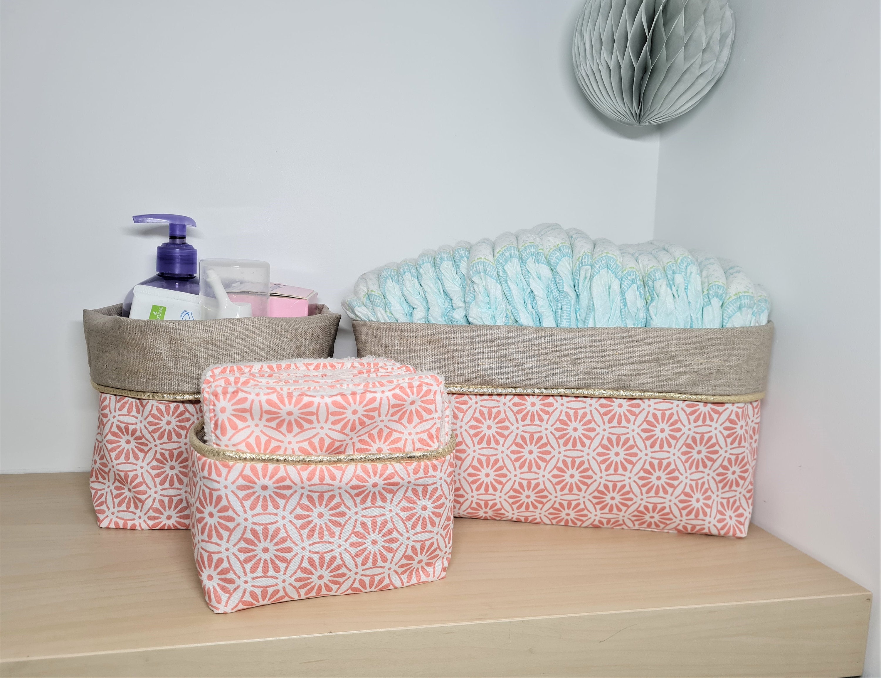 Panières de Table à Langer et Lingettes Douces Tissu Imprimé Rosaces Rose Corail