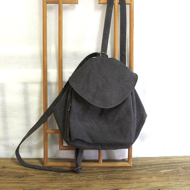 shoulder pack
