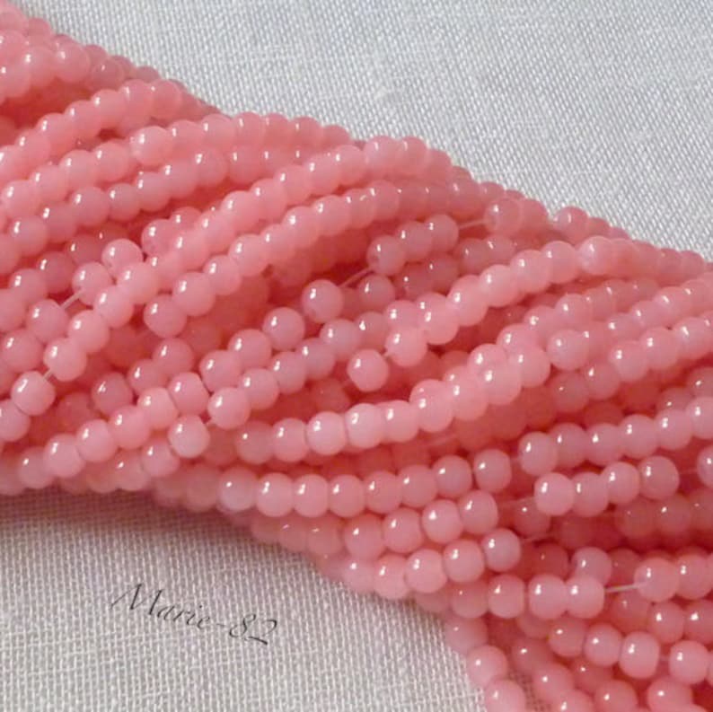 200 Glass Beads 4.50 mm / Color Light-Coral image 1