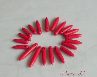 20 Perles en Howlite  20 À 40 mm  -  Rouge