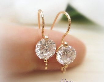 Crochet  D'oreilles /  Plaqué Or  &  Zircon