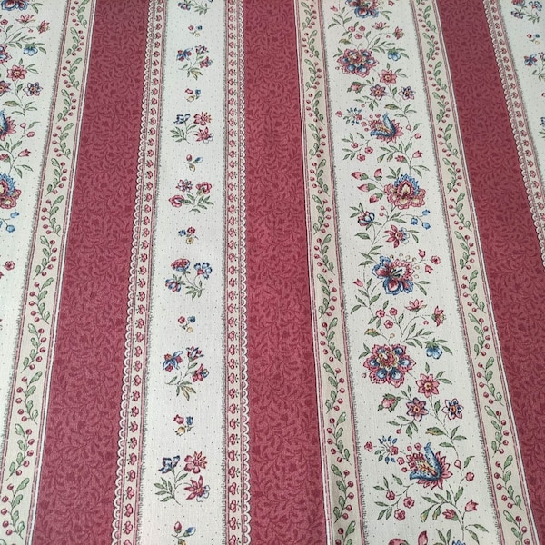 Coupon larg 52 X haut 50 cm de tissu fleuri esprit bastide et Provence / tissu motifs fleuris / tissu provençal / tissu côté sud