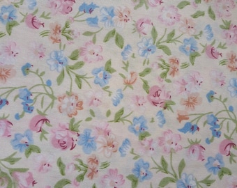 Coupon larg 50 cm X high 74 cm / fabric coupon spirit liberty / / patterns small pink and blue flowers / floral fabric