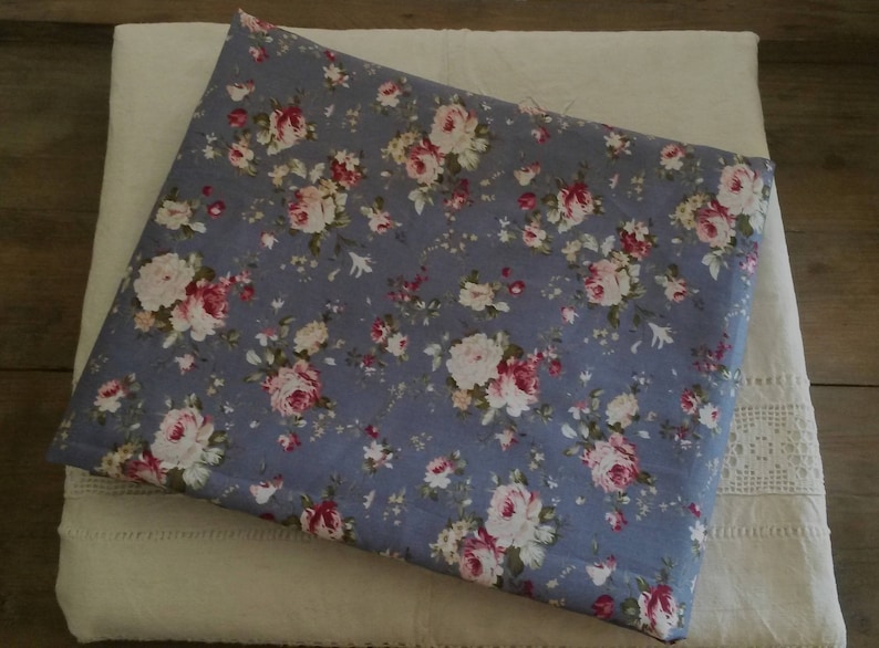 Cut of fabric 45 X 50 cm shabby chic and romantic blue background patterns old rose floral fabric