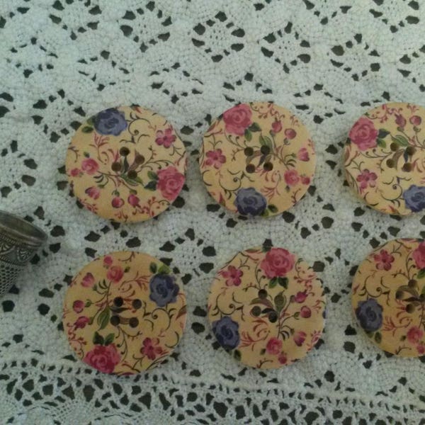 6-Pack floral buttons Shabby Chic/30mm painted wood/pink button pattern