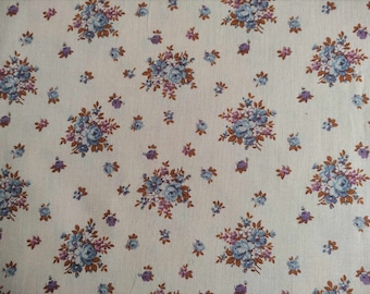 Coupon de tissu larg 43 X haut 50 cm / tissu shabby chic et romantique / motifs "petites roses anciennes"