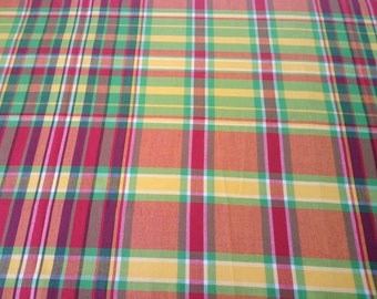 Coupon larg 50 X haut 49 cm / véritable madras de Martinique / tissu vintage neuf / tissu à carreaux madras