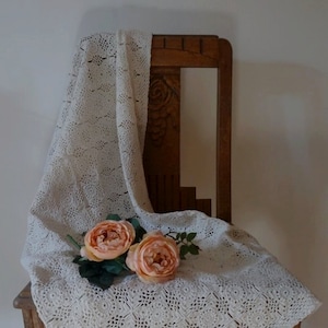 Boho crochet tablecloth / vintage crochet tablecloth from the 1970s / handmade crochet tablecloth / bed thrown / sofa thrown