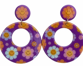 Paarse Smiley Flower Power 60s Chunky Hoop Earrings Retro Boho Hippie Vintage 70s Kleurrijk Speels