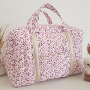 Koffer, anpassbarer Kulturbeutel für Frauen oder Kinder, gesteppte Liberty-Muster. Kosmetikkoffer aus Stoff. Geburtstagsgeschenk, Weihnachtsgeschenk.