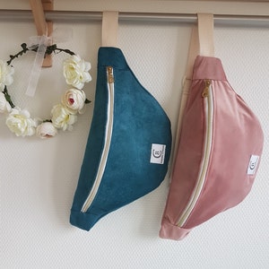 Sac banane M, velours rose ou bleu . Cadeau d'anniversaire. Fête des mères.