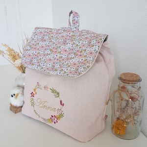 Sac à dos maternelle enfant brodé et personnalisable, cartable fille pour l'école, coton scintillant et liberty. Rentrée des classes