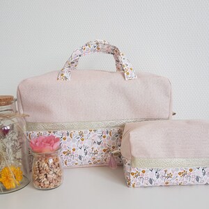 Valisette, trousse de toilette personnalisable femme ou enfant, rose pâle scintillant et liberty. Fête des mères, cadeau anniversaire, Noël. image 8