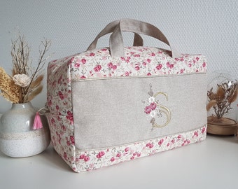 Valisette, trousse de toilette personnalisable femme ou enfant initiale fleurie, liberty fleurs d'automne et beige scintillant.