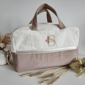 Sac à langer bébé personnalisable, gaze de coton écrue et velours côtelé beige. Sac de voyage, sac week end.