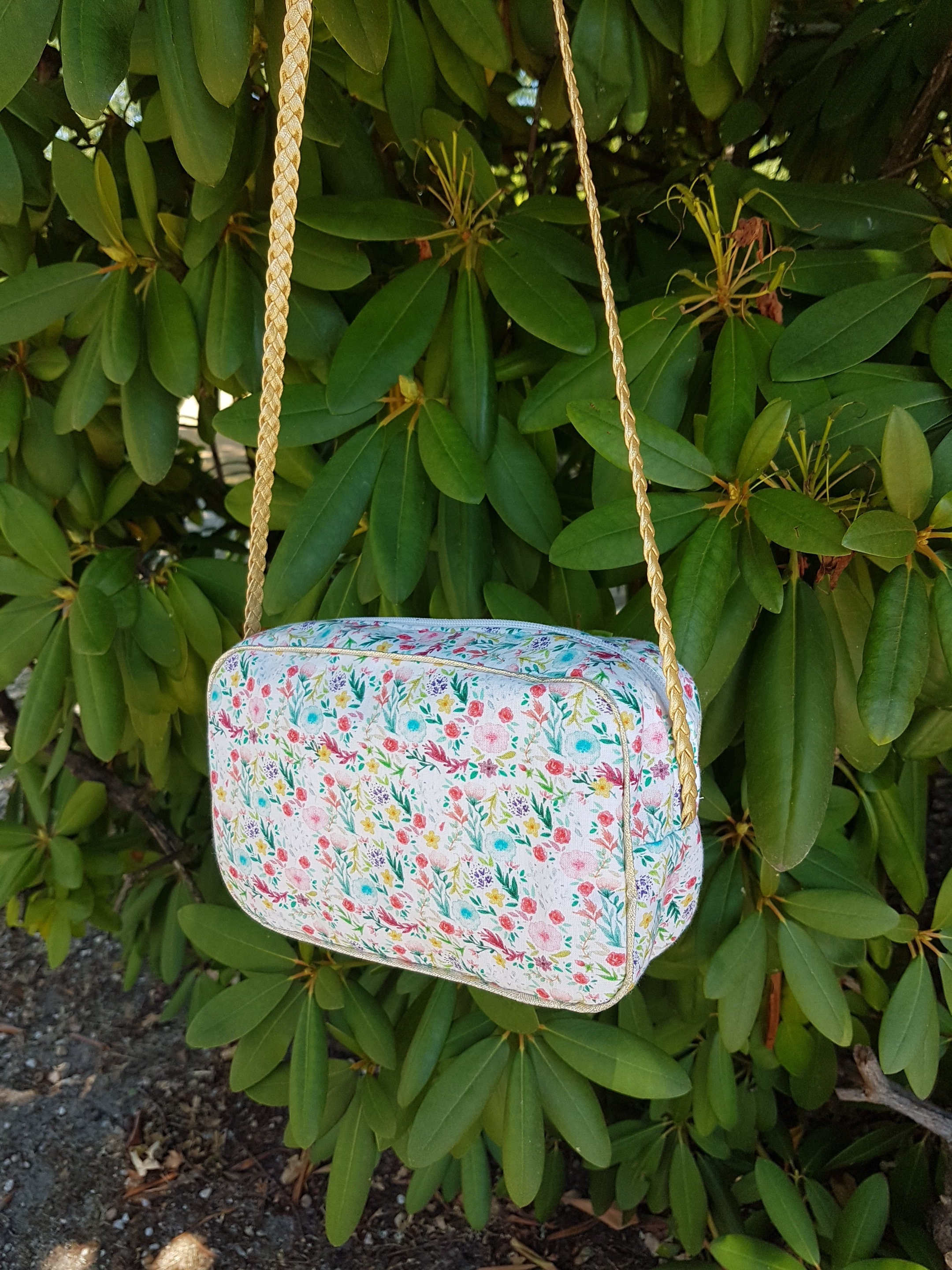 Sac à main de petite fille -  France