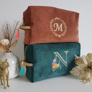Trousse de toilette femme ou enfant en velours ou nid d'abeille brodé doré. Cadeau de naissance, anniversaire, fête des mères, Noêl.