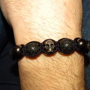 Bracelet homme Black Shamballa, Skull, crâne argent image 3