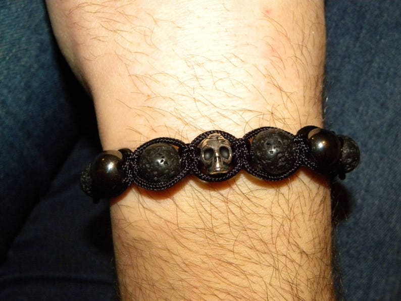 Bracelet homme Black Shamballa, Skull, crâne argent image 3