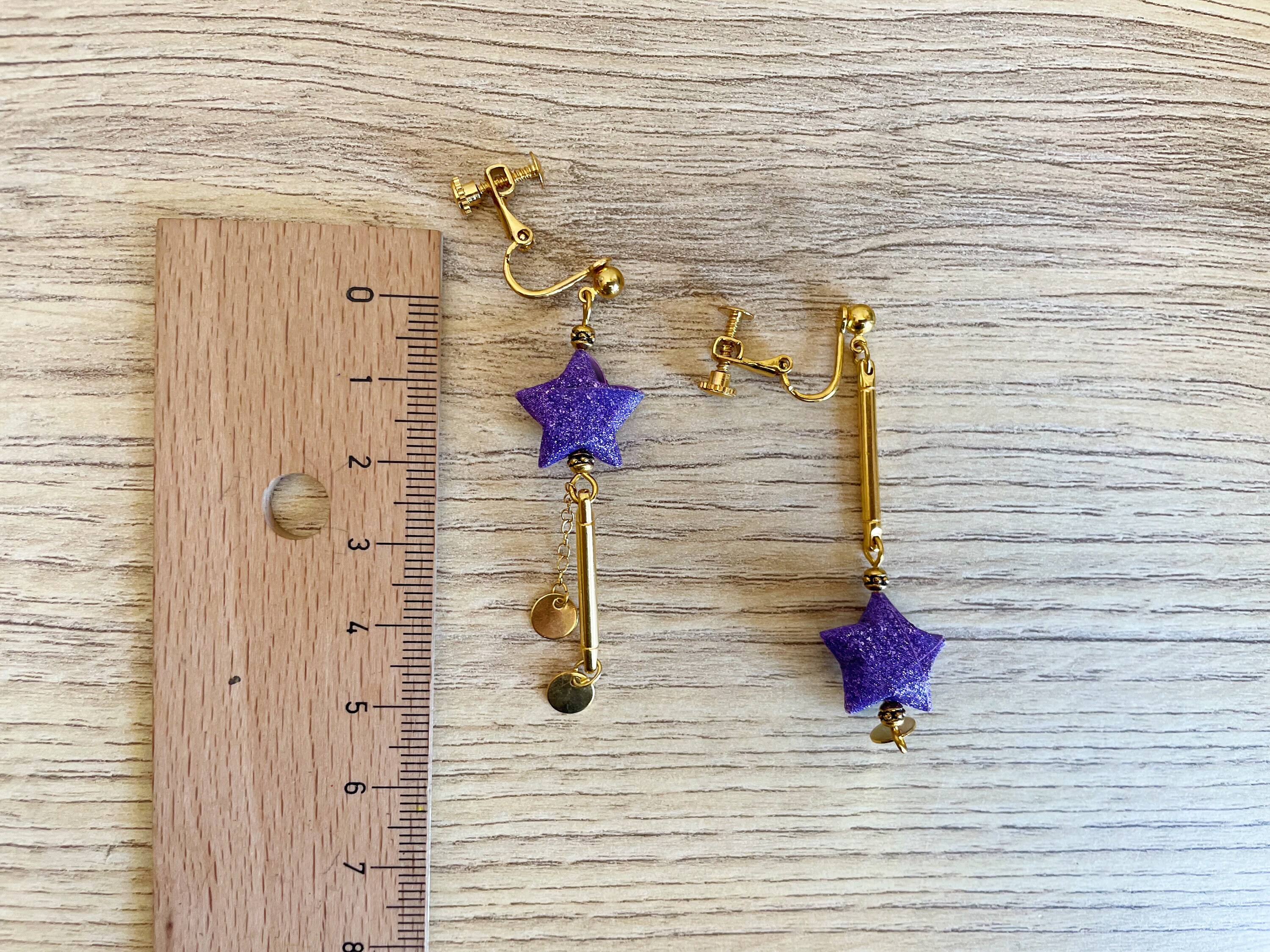 Boucles D'oreilles Pendantes Étoiles En Papier Origami Véritable - Rouge - Marque Origarelle - Neuf Avec étiquettes