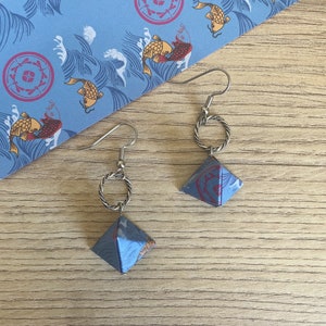 Origami jewelry Triangle origami earrings