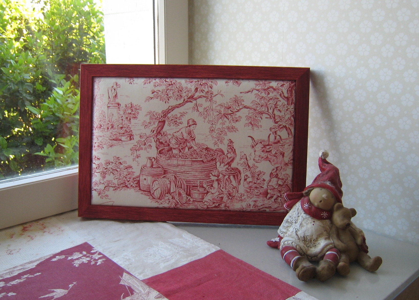 Cadre Toile de Jouy Rouge, Déco Murale