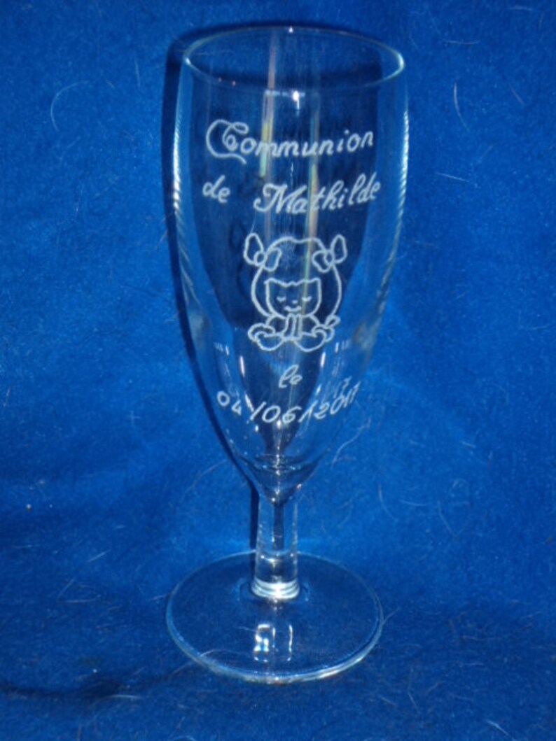 2 flutes gravée et personnalisées Communion, Inscriptions et dessin au choix, croix, calice, angle qui prie image 4