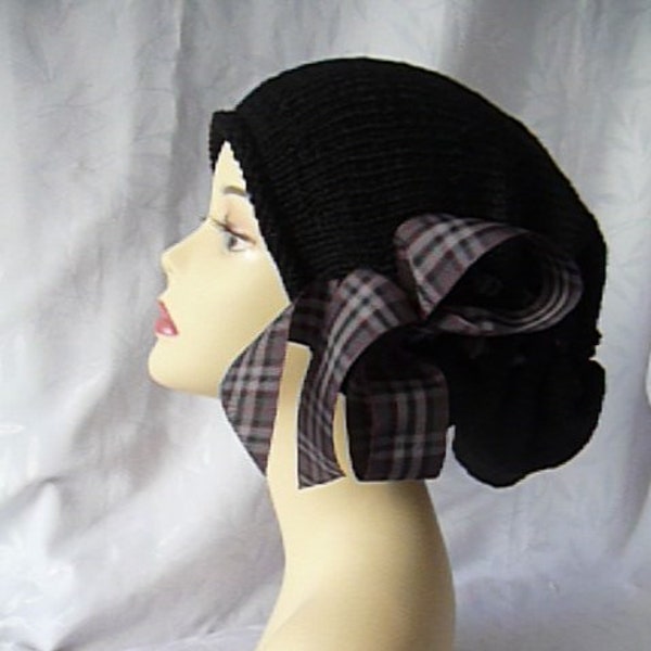 bonnet femme tricot, bonnet avec ruban tartan "Fierté d'Ecosse", tricot fait main, bonnet unique,