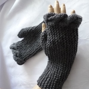 Mitaines femme tricot fait main, mitaines avec pouce, gants sans doigts. image 1