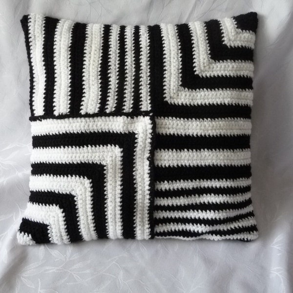 housse de coussin graphique  noir et blanc, rayé, chevrons, tricot fait main