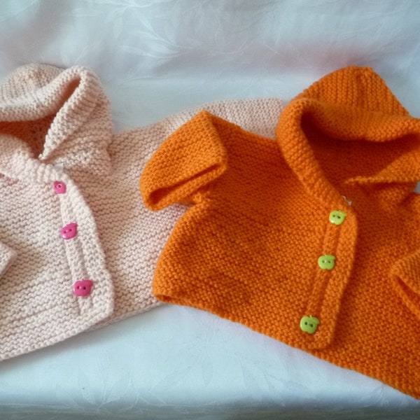 Veste a capuche , paletot a capuche bébé 3 /6 mois - plusieurs coloris au choix  -tricot Fait main - cadeau de naissance,