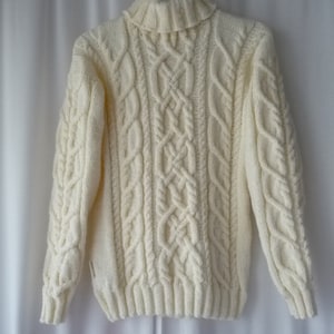 New Irish style sweater - T. L - Handmade knit