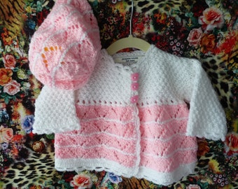 Paletot, cardigan and cap T.18/24 months, camellia pink and snow white, handmade knit.