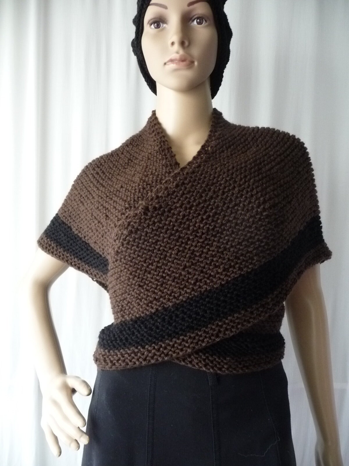 Outlander Shawl, Victorian Style, SIZE L/XL and S, Women's Shawl, Handmade Knit