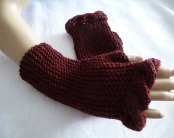 Handmade knit women's mittens, mittens with thumb, fingerless gloves.