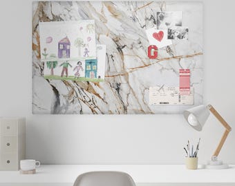 Tablón de anuncios Pro-Graphx No Nails THE MARBLE COLLECTION / Tablón de anuncios de tela reciclada para notas impresas, decoración de dormitorio, hogar y oficina