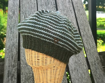 Hand Knitted Women's Beret Dark Green / Light Blue