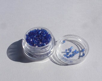 Perles de Rocailles Tubes en verre Transparent 4x2mm Rouge 20g