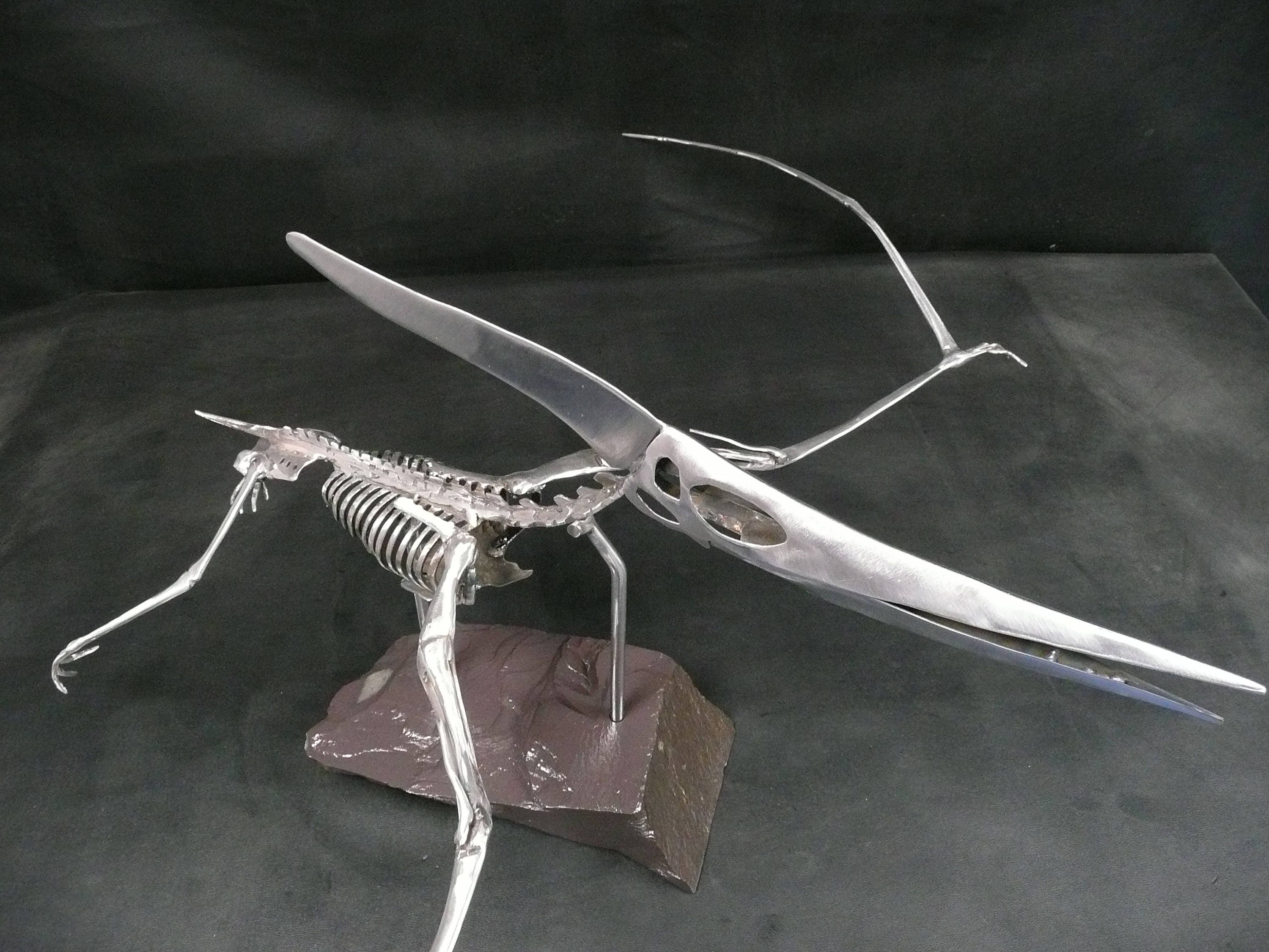 【美品】ヴィンテージ　恐竜　プテラノドン　金属　置物　工芸品　美術品　A2944 美品】ヴィンテージ 恐竜 プテラノドン 金属 置物 工芸品 美術品