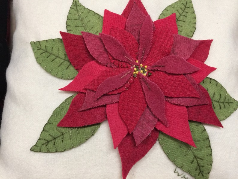Pretty in Pink poinsettia pillow wool appliqu\u00e9 Pattern only