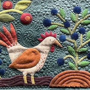 Zestaw do aplikacji z wełny z motywem kurczaka i jagód z serii Back Road Farm, część 3