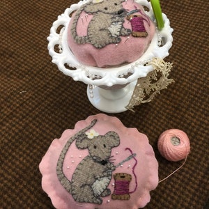 Mavis Mouse pincushion wool appliqué kit